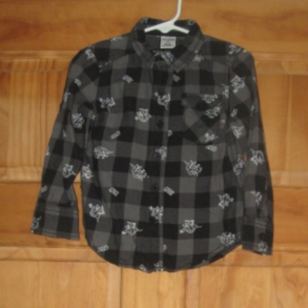 5/$30 Boys okie dokie Black/Gray Plaid with Dinosaurs Button Down Dress Shirt
